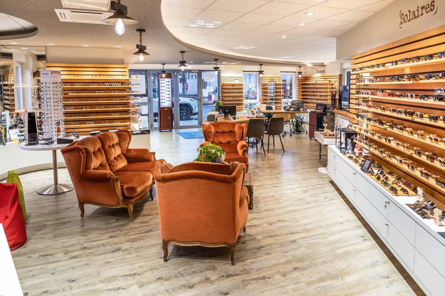 Espace d'accueil aéré chez Oeil de Bisch